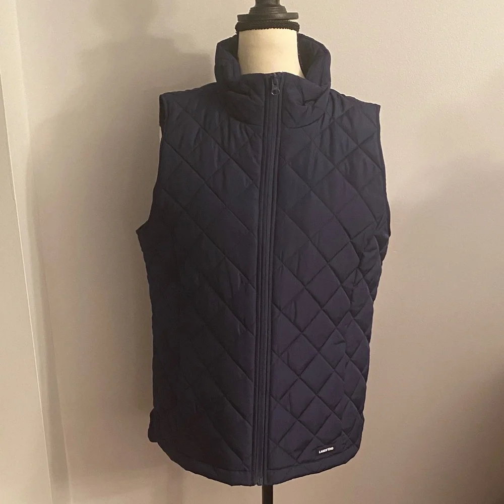 Lands end dark blue vest NEW size small (6-8) - Picture 1 of 9